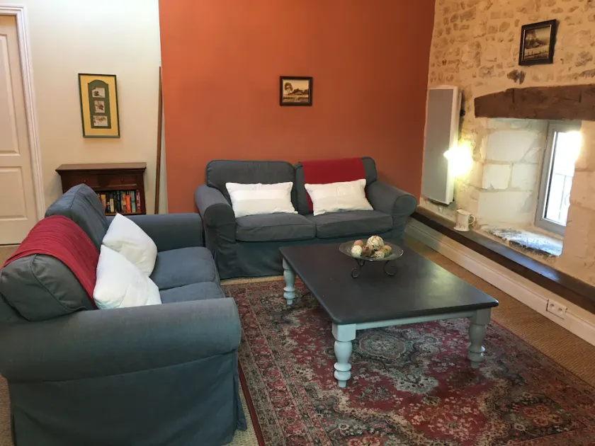 Beautiful apartment close to the riverfront - Image 1