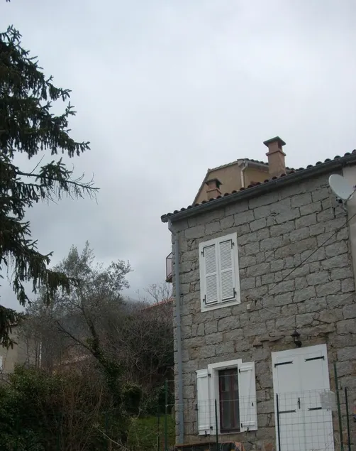 Coquette  petite maison ,Idéale pour un couple. - Image 1