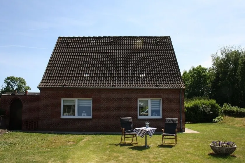 Experience NORDSEE - Welcome to Hockensbüll - Modern holiday home to relax - Image 1