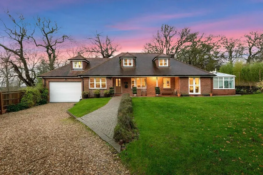 New Forest Cottages - Image 1