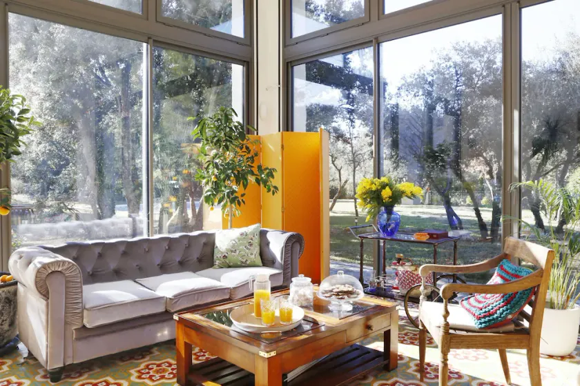 Contemporary Bastide near Aix en Provence & and the Luberon - Image 1