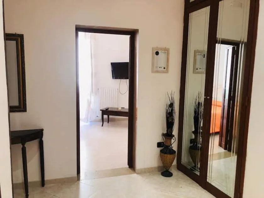 The Residence \"Pierino's House\" is located in the historical center of Bari - Image 1