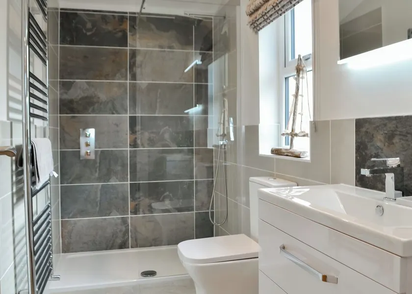 4 værelses bolig i Tenby - Image 1