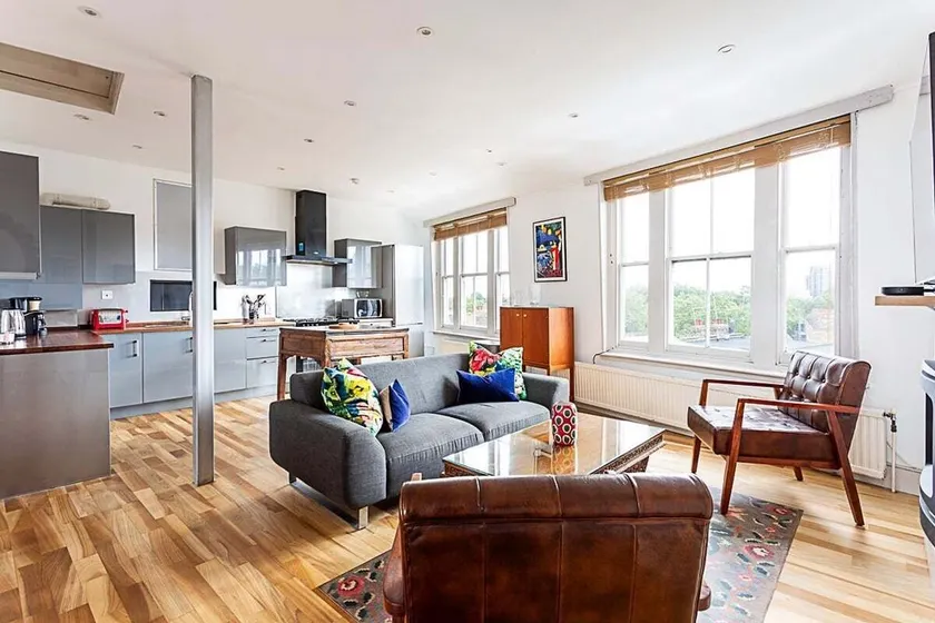Contemporary Open Plan Penthouse - Image 1