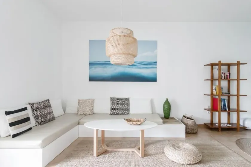 Belle maison idéale pour les familles avec petite piscine pour enfants. - Image 1