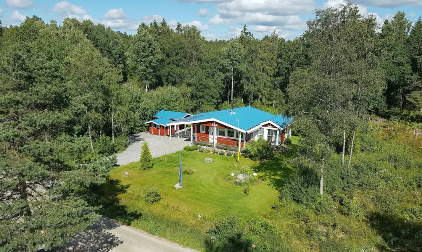 Komfortabelt hus med egen søterrasse - Image 1