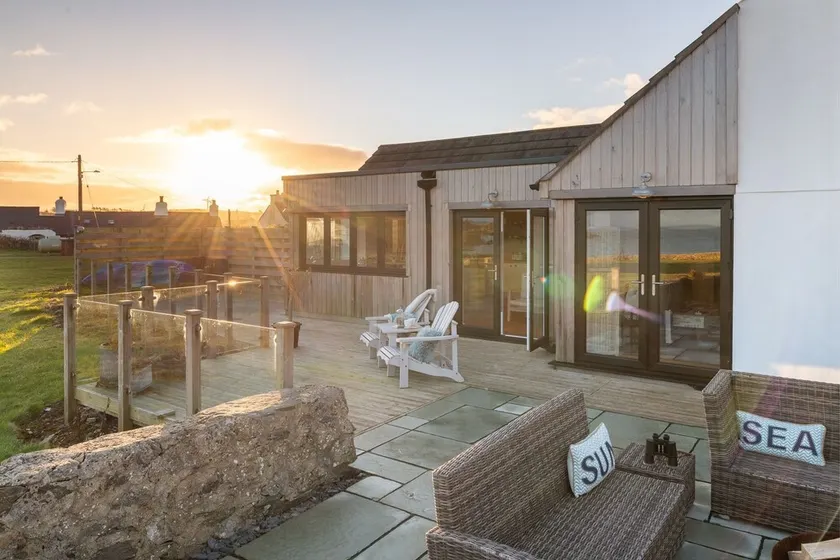 Bron Wendon: Seaside 3-Bed Home in Cemaes Bay | Managed by Anglesey Holiday Lettings - Image 1