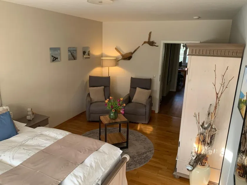 *Kleiner Seeigel* 5 Sterne FEWO mit Charme - zentral & ostseenah, Balkon, WLAN - Image 1