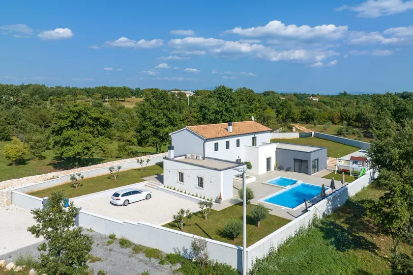 Villa Pepa exklusive Villa mit 5 Schlafzimmern, 52m² Swimmingpool, auf 300m² - Image 1
