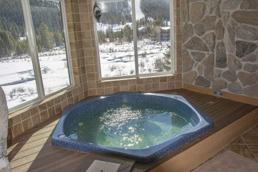 Rummelig Luksus Condo Hot Tub og Sanua i Unit 1000 «til ski lift - Image 1