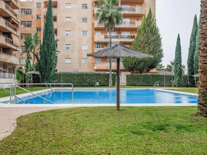 Sensationel Apt 2 Bed 2 Bad 4 pax Aljarafe Metro - Image 1