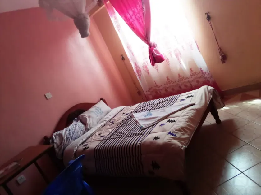 Jajos Guest House - Image 1