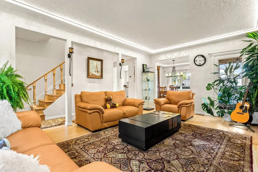 Beautiful 5 BR Westside House + Panoramic Mountain Views! - Image 1