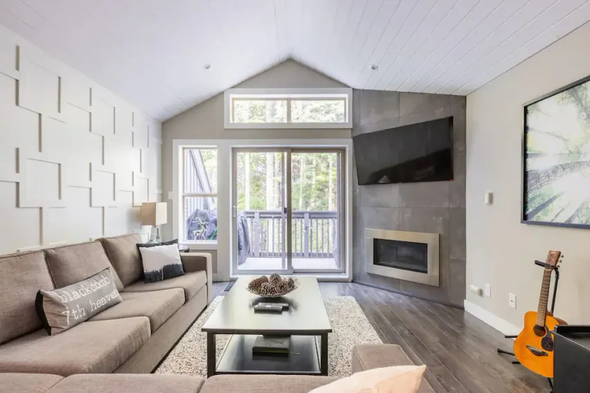 Modern Ski-in Townhome with Hot Tub - Image 1