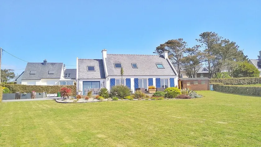 Villa vue mer Panoramique sur Ouessant et Plage de Sable à 100m - Image 1
