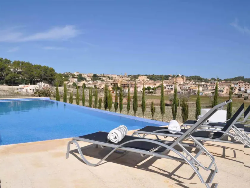 Moderne sommerhus Es Camp i Sant Joan - Image 1