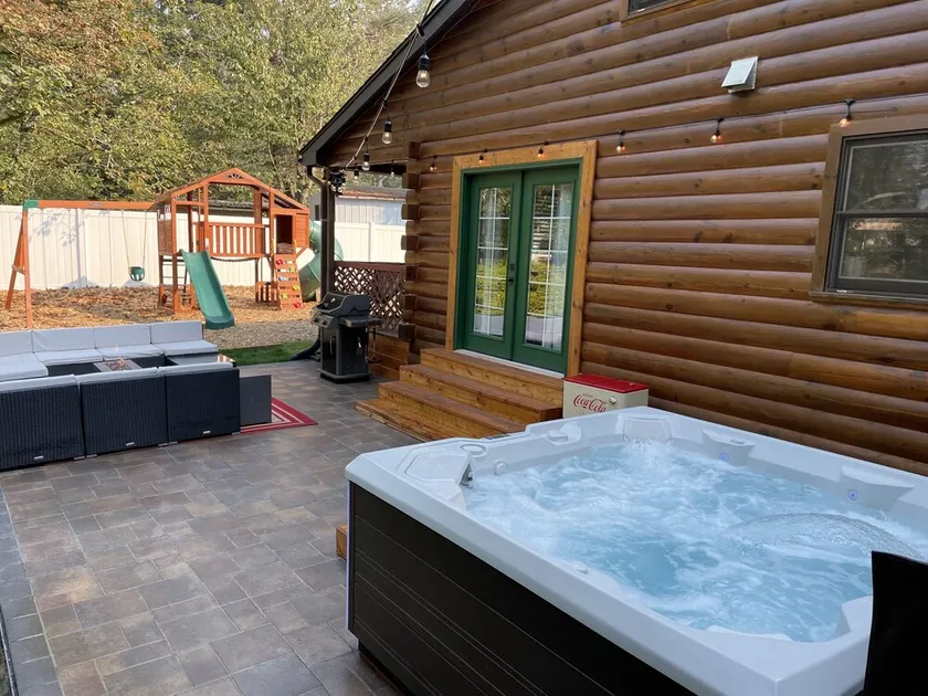 NEW! Luxury beautiful cabin with New Hot tub and🏔 - Image 1