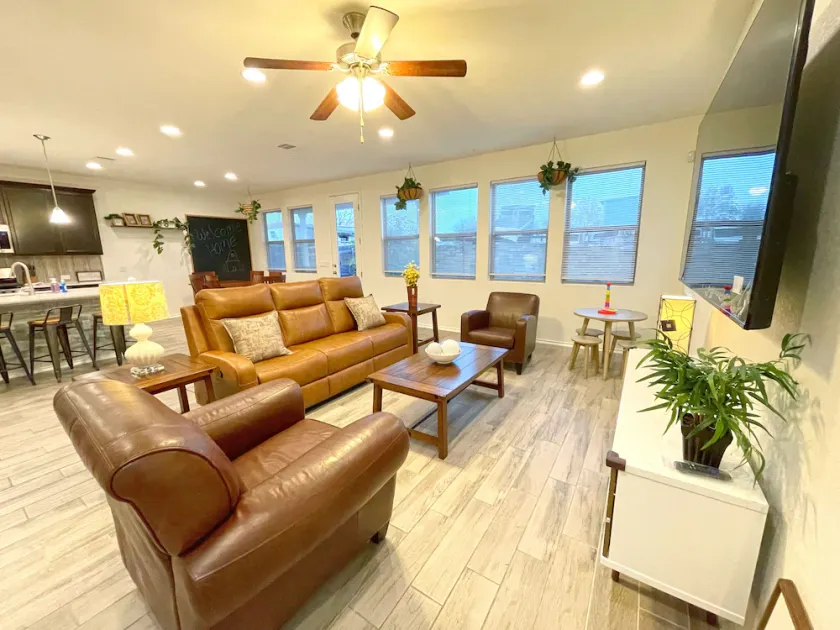 Spacious North Austin Retreat ✦ Family Pet Friendly ✦ Near Domain, Q2 & Downtown - Image 1