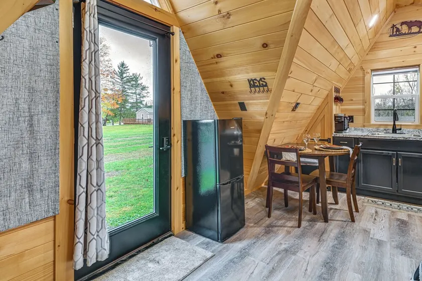 Wine Trail Retreat w/ Tiny Home & Hot Tub - Image 1