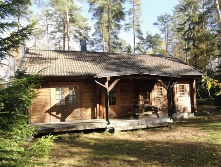 Chalet en bois rond pour 4 + 2 personnes, 80m2 au milieu de la forêt entre 2 lacs - Image 1