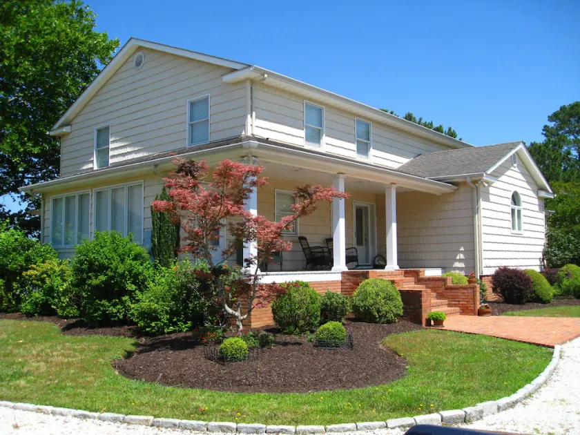 10 Acre 3 BR Waterfront Retreat on Thicket Creek has dock & neighborhood beach - Image 1