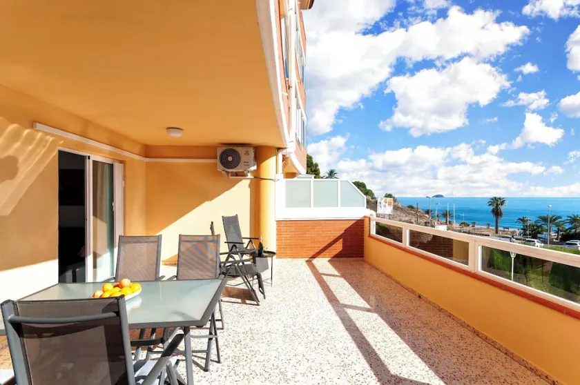 FÖRSTA LINJE, STOR TERRAS, gratis wi-fi - COSTA BLANCA, VILLAJAOYOSA - Image 1
