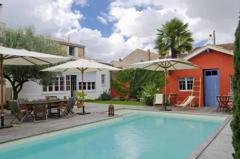 Maison de charme et de caractère au calme avec piscine chauffée ! - Image 1