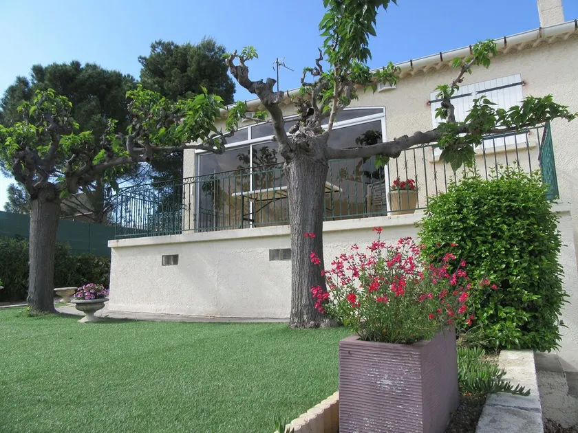 Near BEZIERS gîte for 6 people, terrace & garden, quality amenities. - Image 1