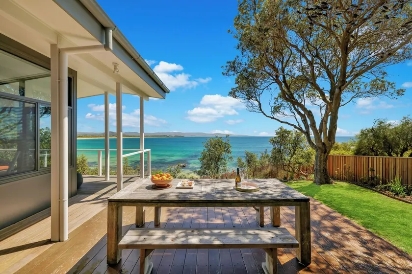 BEST VIEWS IN CULBURRA - Absolute Beachfront, Newly renovated, EV Charger access - Image 1