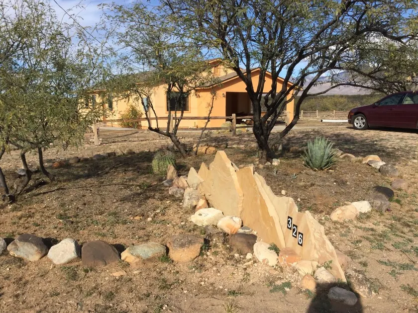 Tranquil Retreat with Gorgeous near 360-degree Mountain Views! - Image 1