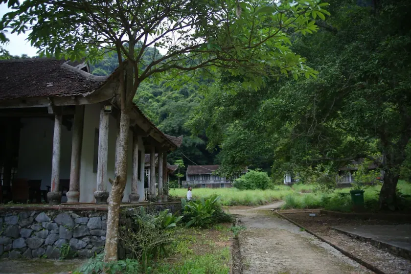 Ideal for small group to visit the landscape or practice meditation and yoga. - Image 1