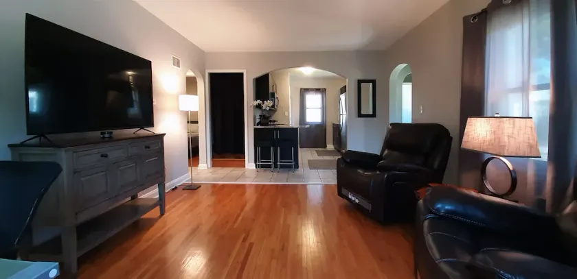 Single Level Living with Comfortable Recliners - Image 1
