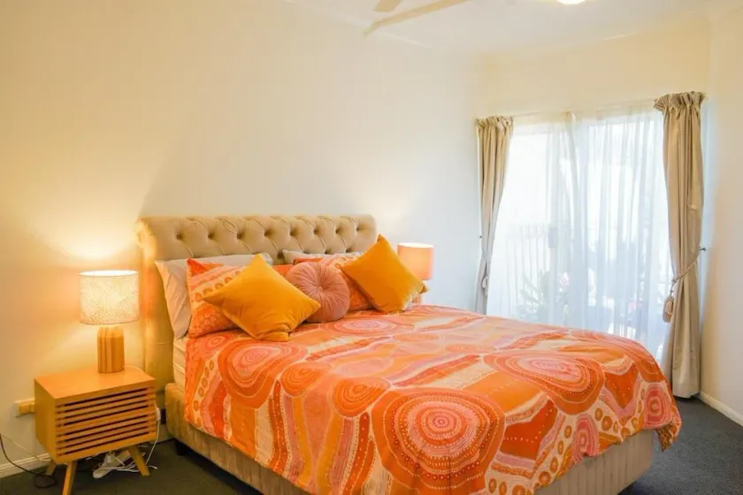 The Esplanade-Amazing 3 bed, 2 Bath, Pool - Image 1
