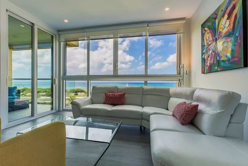White Modern Getaway - Oceanfront Apt. Blue-331 - Image 1
