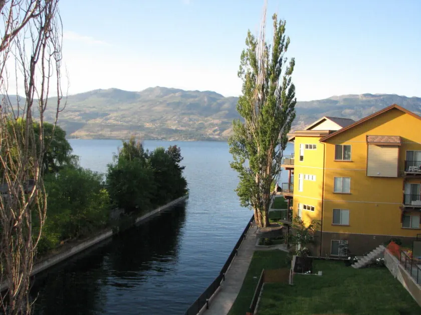 Luxurious Condo on the Beach, West Kelowna - Image 1