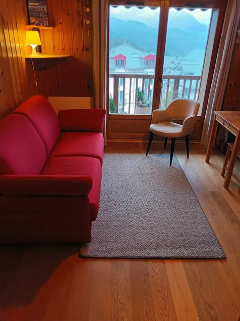 Studio 4 persons - near center, skibus 50m, TMB area - Image 1