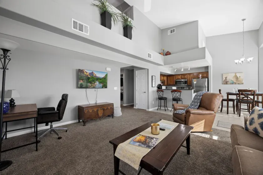 Hawk Ridge Retreat by Mesquite Vacation Rentals near Wolf Creek Golf Course with $510 in free daily activities - Image 1