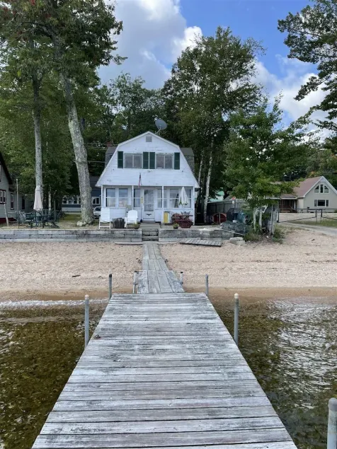 SEBAGO LAKE BEACHFRONT - Image 1
