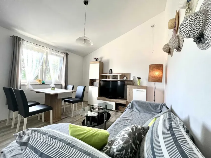 Lovely apartment - Image 1
