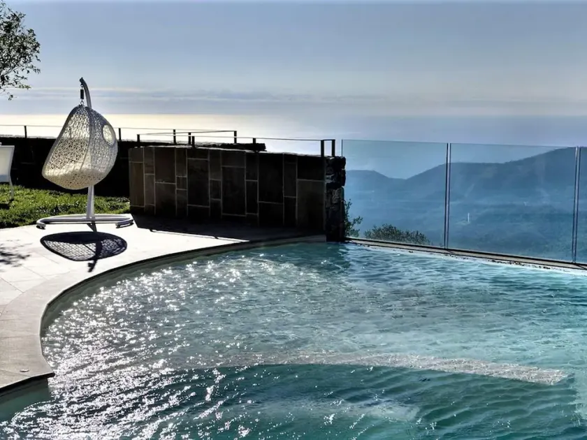 Air-conditioned with a pool,spa and fitness centre - Image 1