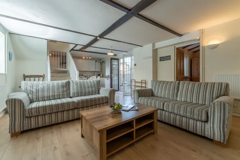 Crabpot Cottage, East Runton, Norfolk - Image 1
