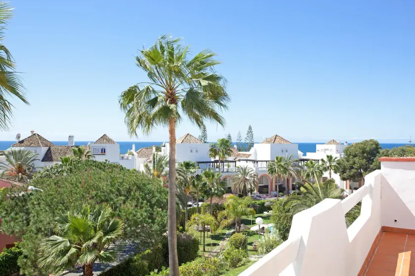 Three bedroom apartment close to Elviria beach - Image 1