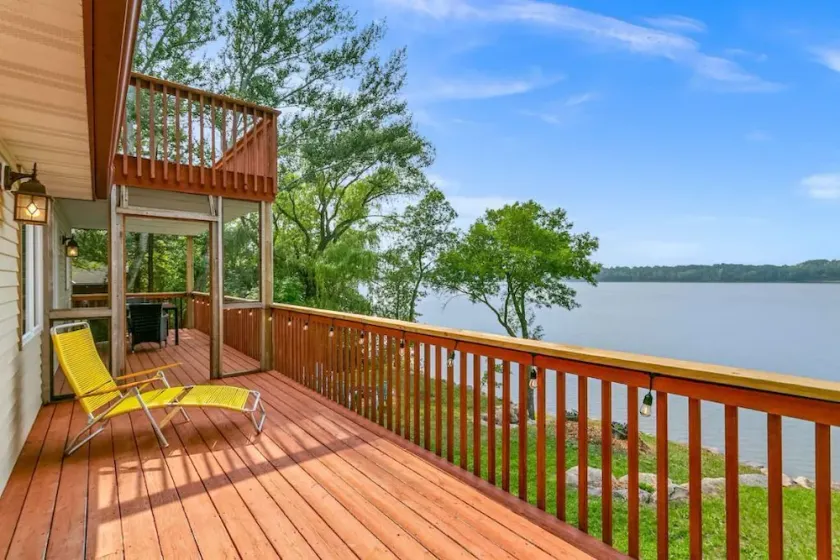 Swan Lake Shores! Relax & Enjoy the View! - Image 1