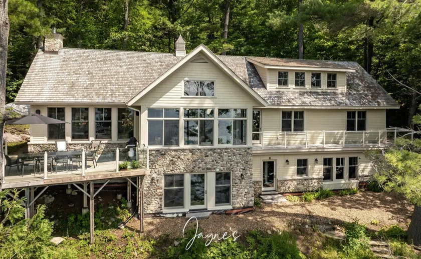 Luxury Build with Boathouse, SW Views on Lake Rosseau. 5 bdrms! Tesla Charger! - Image 1