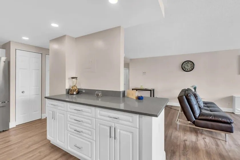 Furnished Apartment in Crystal City near Pentagon - Image 1