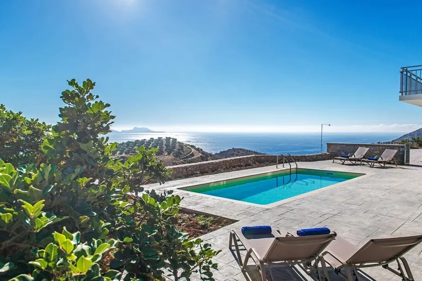 Tranquil sea view villa with private pool, just 2km from the beach! - Image 1