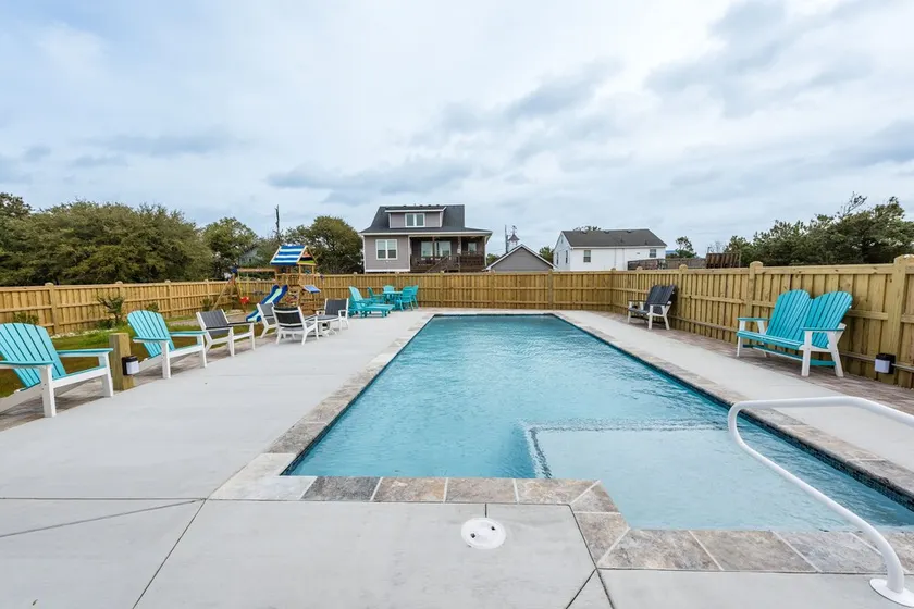 PRIVATE King Suite, POOL, GRILL,outdoor shower,coffee bar,mini fridge,microwave - Image 1