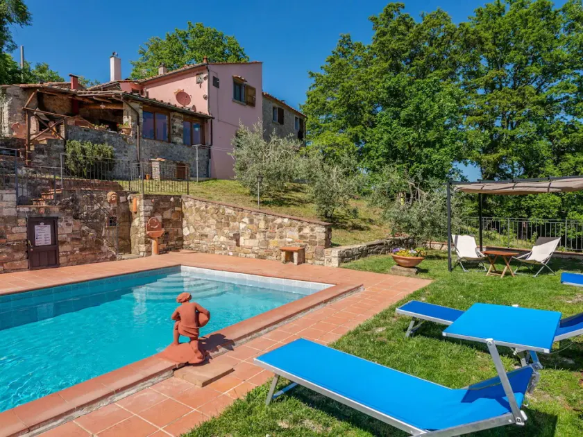 Smuk  feriebolig for 11 gæster med WIFI, privat pool, TV, terrasse og kæledyr tilladt - Image 1