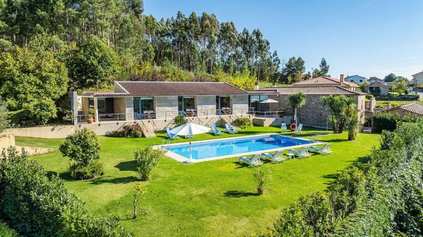 Villa Maricola - Six Bedroom Villa, Sleeps 12 - Image 1
