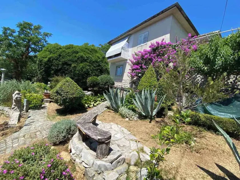 Holiday apartment 200 m from the beach - Image 1